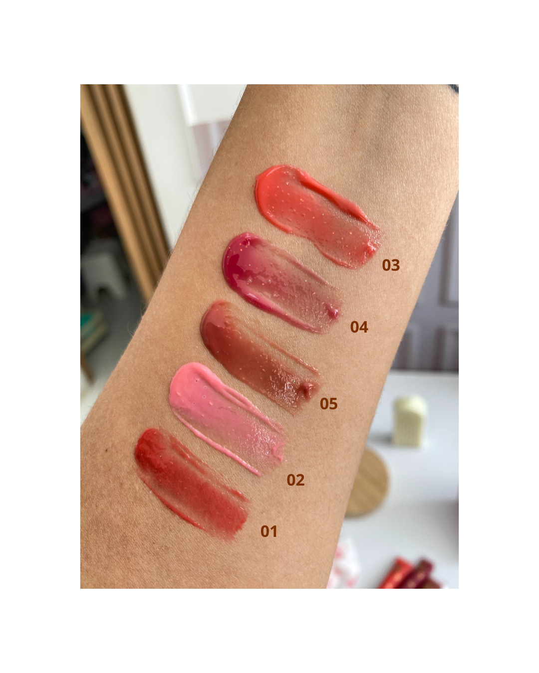 Lip Gloss Sagui Con Color Sagui