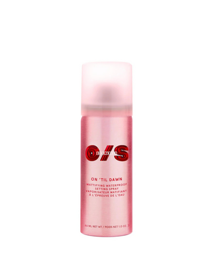 Spray fijador matificante resistente al agua ONE/SIZE by Patrick Starrr